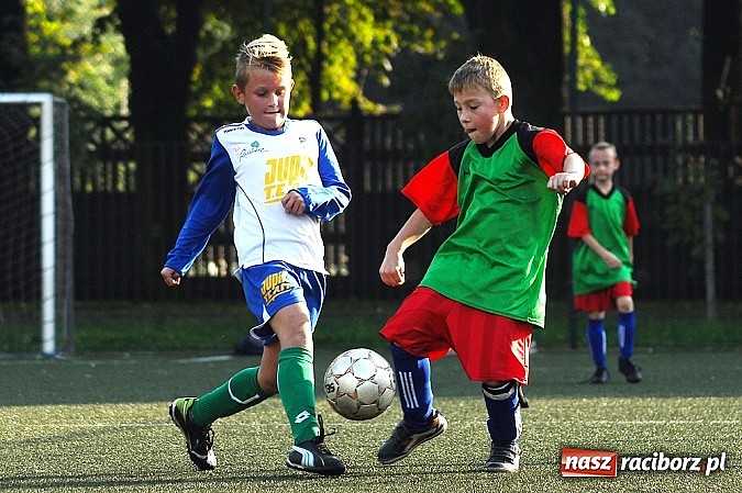 Zdjęcie w galerii na portalu naszraciborz.pl: Trzy gole Unii w meczu z Krzyżanowicami wiadomości z regionu