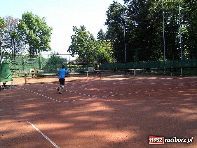 Zdjęcie w galerii na portalu naszraciborz.pl: 18-letni tenisiści rywalizowali na korcie wiadomości z regionu