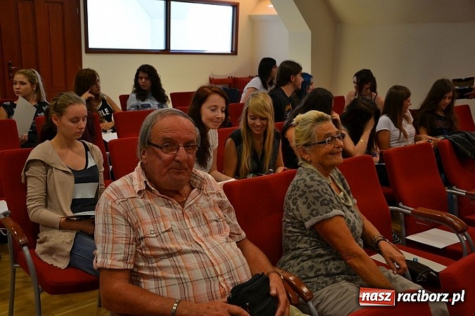 Zdjęcie w galerii na portalu naszraciborz.pl: O twórczości Witolda Wojtkiewicza na zamku wiadomości z regionu