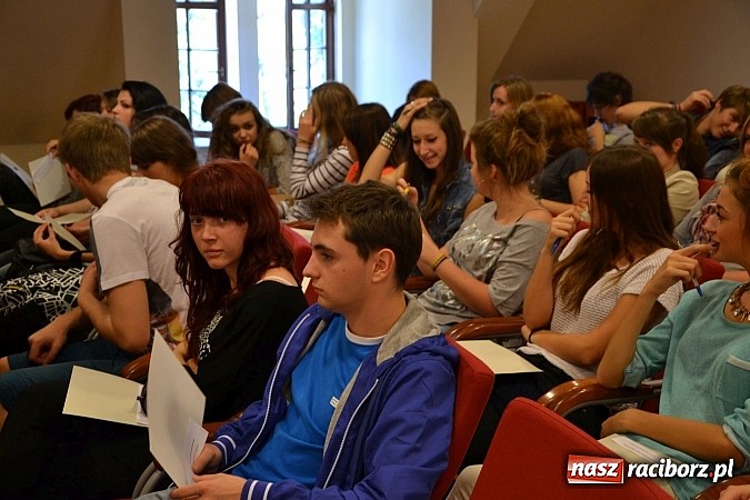 Zdjęcie w galerii na portalu naszraciborz.pl: O twórczości Witolda Wojtkiewicza na zamku wiadomości z regionu