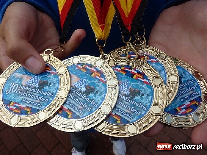 Zdjęcie w galerii na portalu naszraciborz.pl: Pływanie. 123 medale pływaków Victorii  wiadomości z regionu