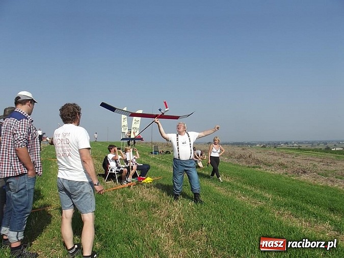 Zdjęcie w galerii na portalu naszraciborz.pl: Skrzydlaty Racibórz na 1. miejscu w Zawodach Modeli Latających wiadomości z regionu