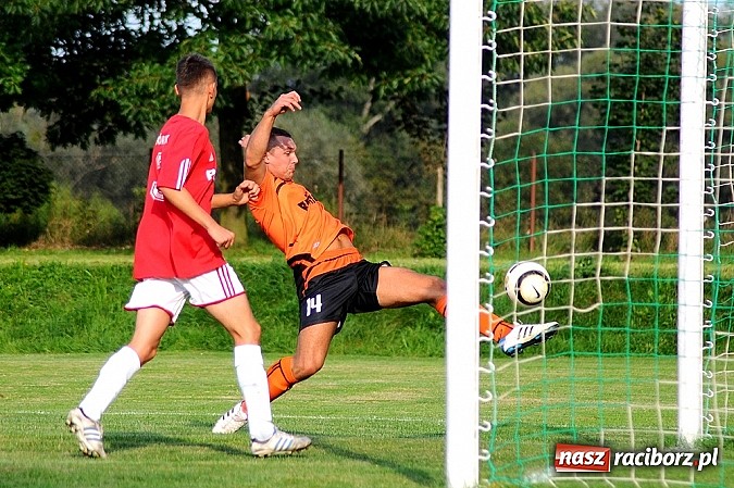 Zdjęcie w galerii na portalu naszraciborz.pl: Jedenaście goli przy Łąkowej. Rafako pokonane przez Górnika wiadomości z regionu