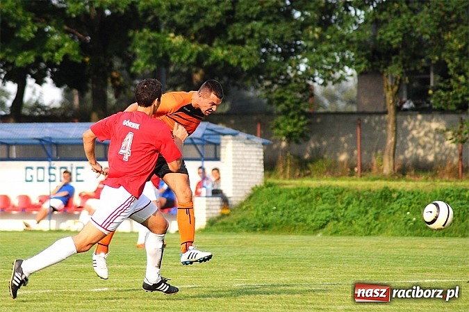 Zdjęcie w galerii na portalu naszraciborz.pl: Jedenaście goli przy Łąkowej. Rafako pokonane przez Górnika wiadomości z regionu