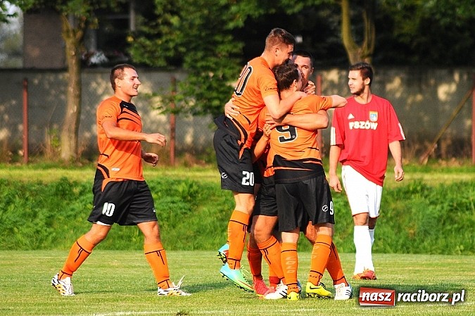 Zdjęcie w galerii na portalu naszraciborz.pl: Jedenaście goli przy Łąkowej. Rafako pokonane przez Górnika wiadomości z regionu
