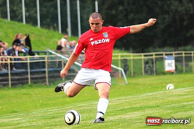 Zdjęcie w galerii na portalu naszraciborz.pl: Jedenaście goli przy Łąkowej. Rafako pokonane przez Górnika wiadomości z regionu