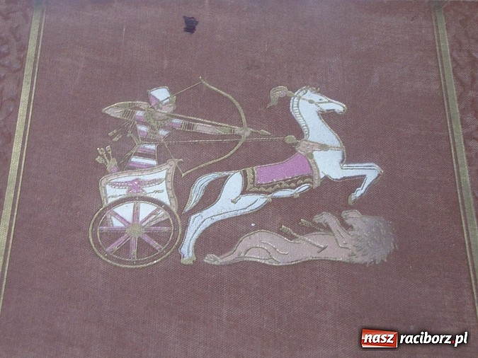 Zdjęcie w galerii na portalu naszraciborz.pl: Tu były sypialnie, tam stała wielka choinka... Spotkanie byłych wychowanków domu dziecka w Krowiarkach wiadomości z regionu