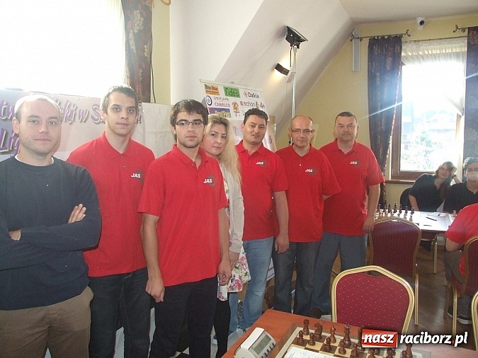 Zdjęcie w galerii na portalu naszraciborz.pl: Szachiści z Raciborza z awansem do ekstraligi  wiadomości z regionu