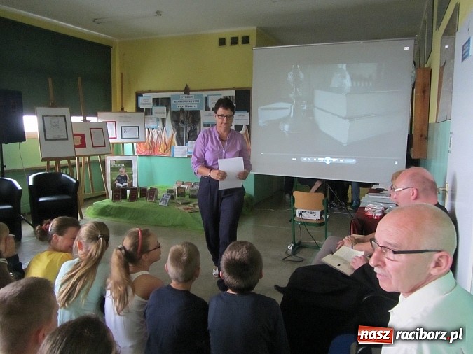 Zdjęcie w galerii na portalu naszraciborz.pl: Tydzień Sienkiewiczowski w Zespole Szkół w Krzanowicach dobiegł końca  wiadomości z regionu