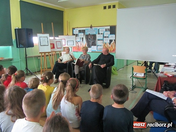 Zdjęcie w galerii na portalu naszraciborz.pl: Tydzień Sienkiewiczowski w Zespole Szkół w Krzanowicach dobiegł końca  wiadomości z regionu