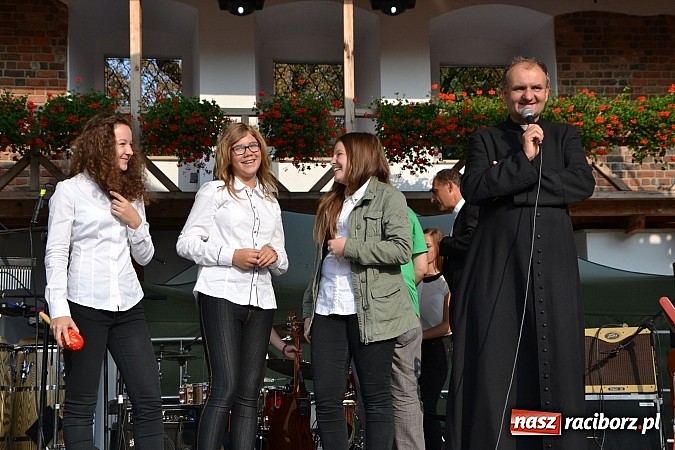 Zdjęcie w galerii na portalu naszraciborz.pl: Festiwal Spotkałem Pana na zamku już za nami wiadomości z regionu