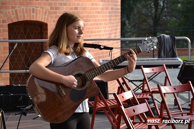 Zdjęcie w galerii na portalu naszraciborz.pl: Festiwal Spotkałem Pana na zamku już za nami wiadomości z regionu