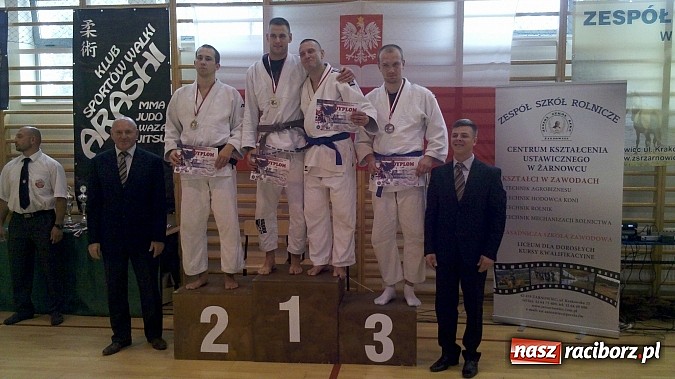 Zdjęcie w galerii na portalu naszraciborz.pl: Łamatorzy na Mistrzostwach Polski seniorów wiadomości z regionu