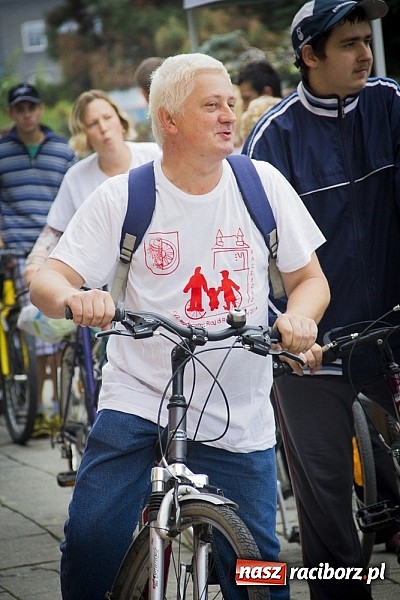 Zdjęcie w galerii na portalu naszraciborz.pl: XVI Rodzinny Rajd Rowerowy ulicami Raciborza wiadomości z regionu