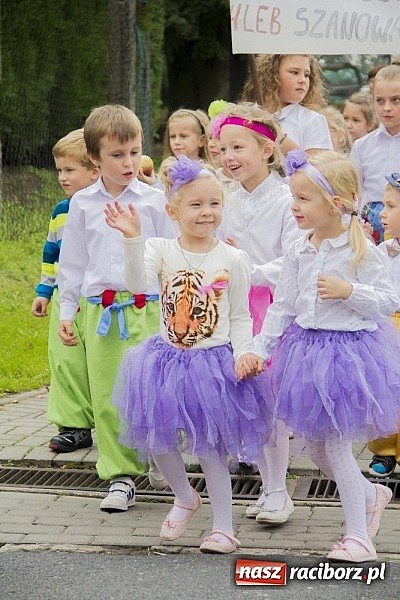 Zdjęcie w galerii na portalu naszraciborz.pl: W Samborowicach podziękowali za plony wiadomości z regionu