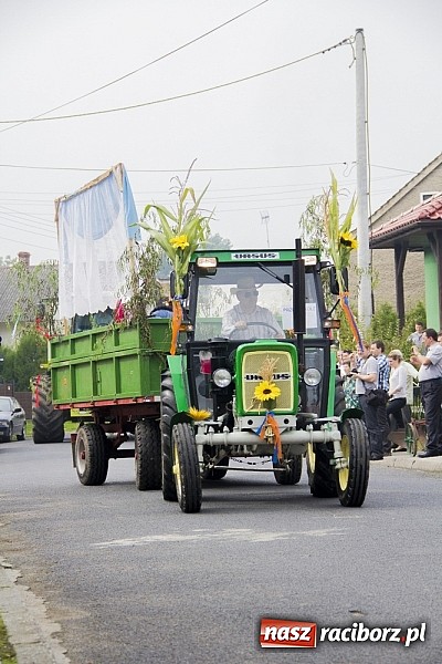 Zdjęcie w galerii na portalu naszraciborz.pl: W Samborowicach podziękowali za plony wiadomości z regionu