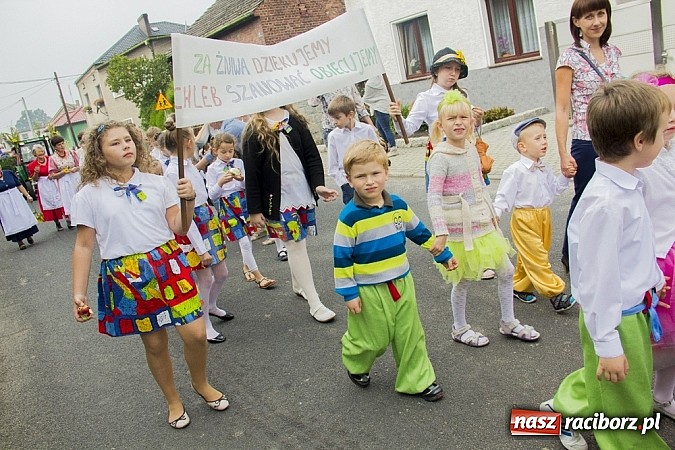 Zdjęcie w galerii na portalu naszraciborz.pl: W Samborowicach podziękowali za plony wiadomości z regionu