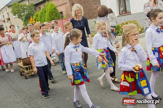 Zdjęcie w galerii na portalu naszraciborz.pl: W Samborowicach podziękowali za plony wiadomości z regionu