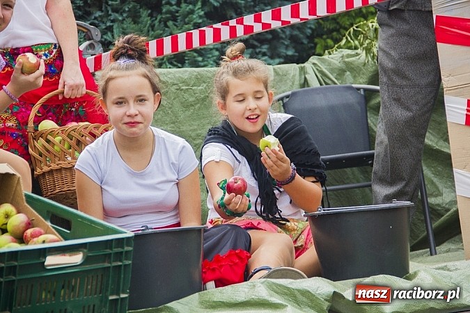 Zdjęcie w galerii na portalu naszraciborz.pl: W Samborowicach podziękowali za plony wiadomości z regionu