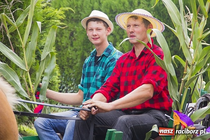 Zdjęcie w galerii na portalu naszraciborz.pl: W Samborowicach podziękowali za plony wiadomości z regionu