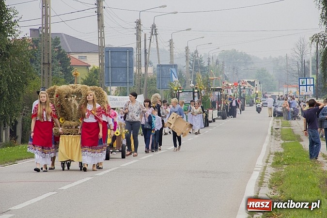 Zdjęcie w galerii na portalu naszraciborz.pl: W Samborowicach podziękowali za plony wiadomości z regionu