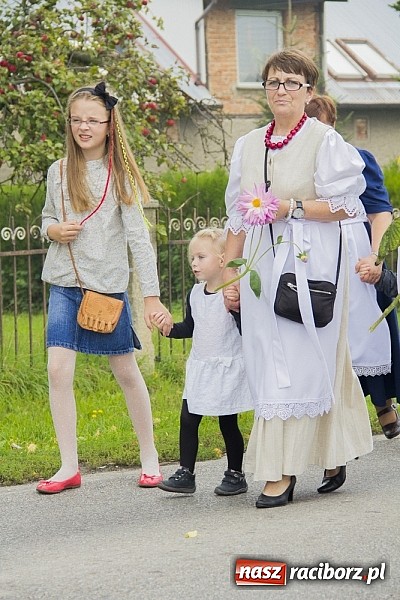 Zdjęcie w galerii na portalu naszraciborz.pl: W Samborowicach podziękowali za plony wiadomości z regionu