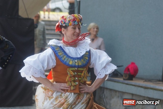 Zdjęcie w galerii na portalu naszraciborz.pl: Śląska biesiada na koniec lata w Parku Roth  wiadomości z regionu