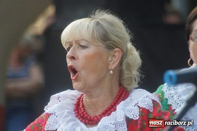 Zdjęcie w galerii na portalu naszraciborz.pl: Śląska biesiada na koniec lata w Parku Roth  wiadomości z regionu