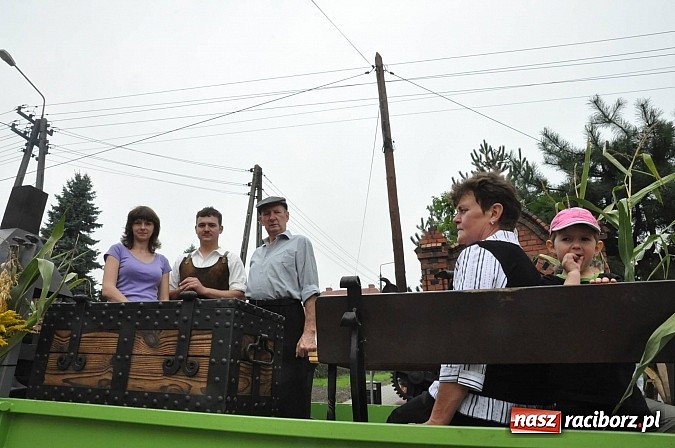 Zdjęcie w galerii na portalu naszraciborz.pl: Korowód jak z Bieńkowic do Raciborza, czyli powiatowe dożynki 2014 wiadomości z regionu