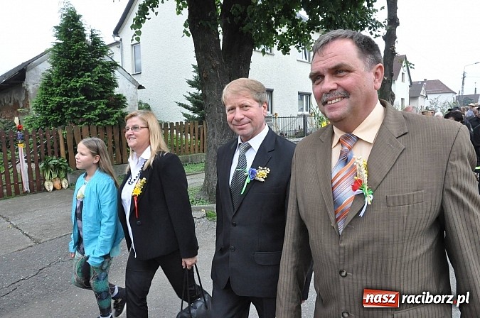 Zdjęcie w galerii na portalu naszraciborz.pl: Korowód jak z Bieńkowic do Raciborza, czyli powiatowe dożynki 2014 wiadomości z regionu