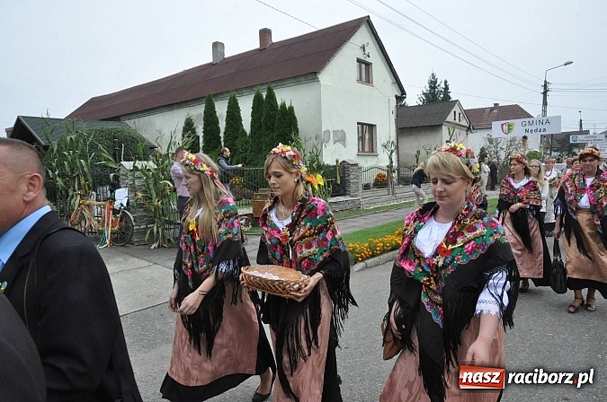 Zdjęcie w galerii na portalu naszraciborz.pl: Korowód jak z Bieńkowic do Raciborza, czyli powiatowe dożynki 2014 wiadomości z regionu