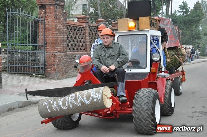 Zdjęcie w galerii na portalu naszraciborz.pl: Korowód jak z Bieńkowic do Raciborza, czyli powiatowe dożynki 2014 wiadomości z regionu