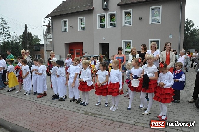 Zdjęcie w galerii na portalu naszraciborz.pl: Korowód jak z Bieńkowic do Raciborza, czyli powiatowe dożynki 2014 wiadomości z regionu