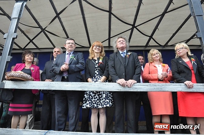 Zdjęcie w galerii na portalu naszraciborz.pl: Korowód jak z Bieńkowic do Raciborza, czyli powiatowe dożynki 2014 wiadomości z regionu