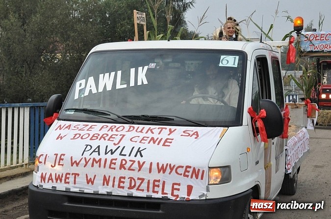 Zdjęcie w galerii na portalu naszraciborz.pl: Korowód jak z Bieńkowic do Raciborza, czyli powiatowe dożynki 2014 wiadomości z regionu