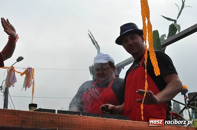 Zdjęcie w galerii na portalu naszraciborz.pl: Korowód jak z Bieńkowic do Raciborza, czyli powiatowe dożynki 2014 wiadomości z regionu
