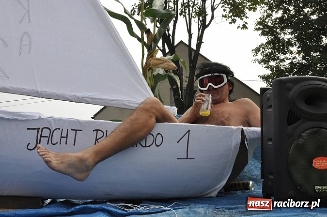 Zdjęcie w galerii na portalu naszraciborz.pl: Korowód jak z Bieńkowic do Raciborza, czyli powiatowe dożynki 2014 wiadomości z regionu