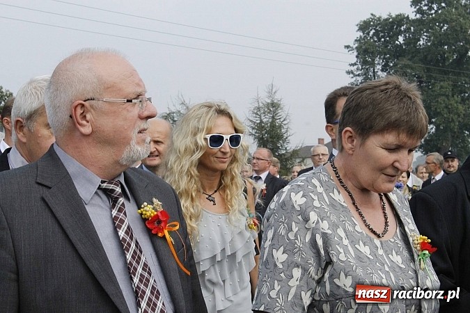 Zdjęcie w galerii na portalu naszraciborz.pl: Korowód jak z Bieńkowic do Raciborza, czyli powiatowe dożynki 2014 wiadomości z regionu