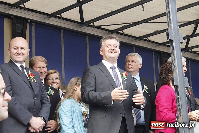 Zdjęcie w galerii na portalu naszraciborz.pl: Korowód jak z Bieńkowic do Raciborza, czyli powiatowe dożynki 2014 wiadomości z regionu