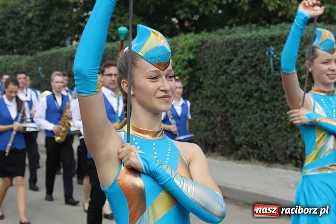 Zdjęcie w galerii na portalu naszraciborz.pl: Korowód jak z Bieńkowic do Raciborza, czyli powiatowe dożynki 2014 wiadomości z regionu