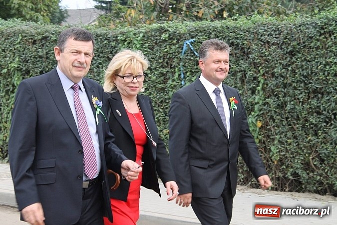 Zdjęcie w galerii na portalu naszraciborz.pl: Korowód jak z Bieńkowic do Raciborza, czyli powiatowe dożynki 2014 wiadomości z regionu