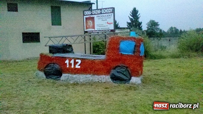 Zdjęcie w galerii na portalu naszraciborz.pl: Korowód jak z Bieńkowic do Raciborza, czyli powiatowe dożynki 2014 wiadomości z regionu