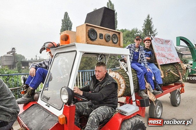 Zdjęcie w galerii na portalu naszraciborz.pl: Słowianki i przyjaciele, czyli dożynki powiatowe w Bieńkowicach na wesoło wiadomości z regionu