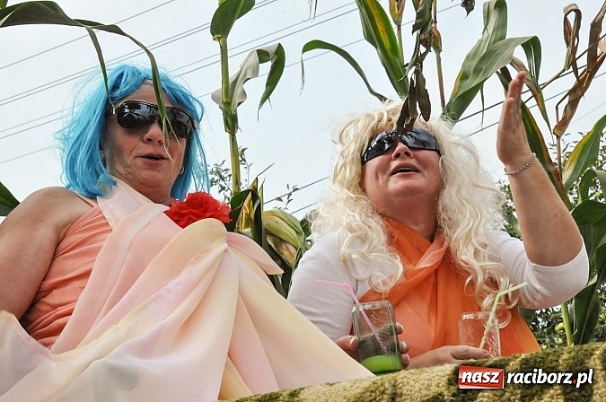 Zdjęcie w galerii na portalu naszraciborz.pl: Słowianki i przyjaciele, czyli dożynki powiatowe w Bieńkowicach na wesoło wiadomości z regionu