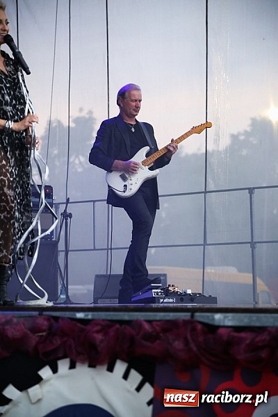 Zdjęcie w galerii na portalu naszraciborz.pl: Ania Wyszkoni na finał bieńkowickich dożynek wiadomości z regionu