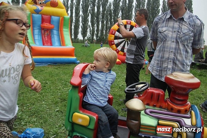 Zdjęcie w galerii na portalu naszraciborz.pl: Wielki piknik rodzinny w Wojnowicach wiadomości z regionu