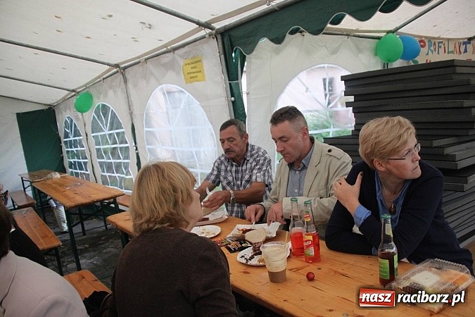 Zdjęcie w galerii na portalu naszraciborz.pl: Wielki piknik rodzinny w Wojnowicach wiadomości z regionu