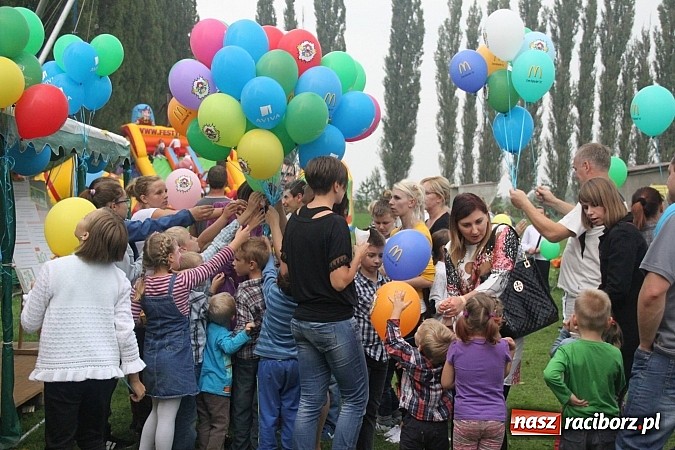 Zdjęcie w galerii na portalu naszraciborz.pl: Wielki piknik rodzinny w Wojnowicach wiadomości z regionu
