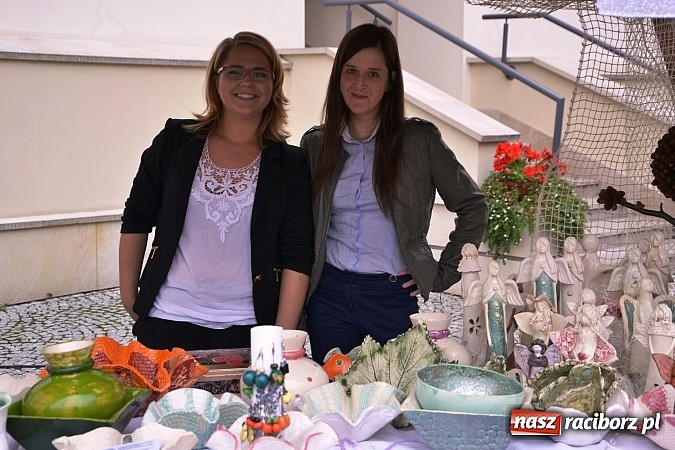 Zdjęcie w galerii na portalu naszraciborz.pl: Organizacje pozarządowe zaprezentowały się na Zamku Piastowskim  wiadomości z regionu