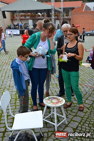 Zdjęcie w galerii na portalu naszraciborz.pl: Organizacje pozarządowe zaprezentowały się na Zamku Piastowskim  wiadomości z regionu